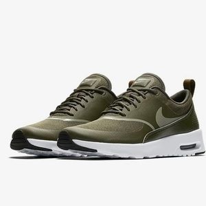 Nike Air Max Thea in Olive | Size 8 | NEW